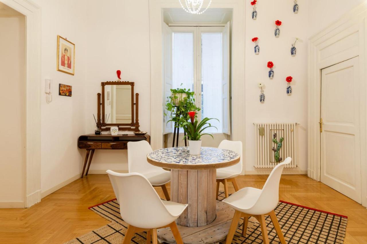 Museum Luxury Suites Naples Luaran gambar