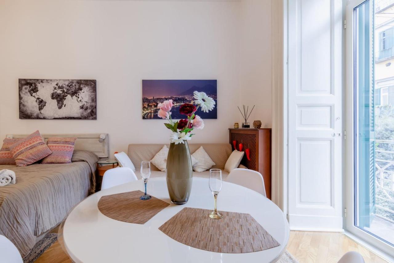 Museum Luxury Suites Naples Luaran gambar